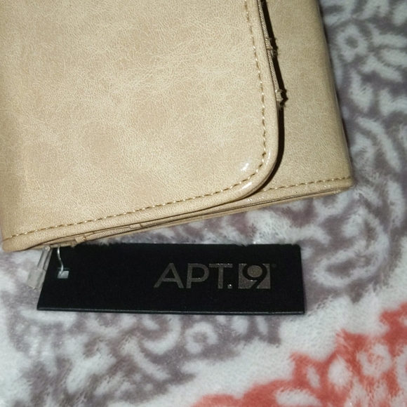 Wallet - Picture 3 of 7